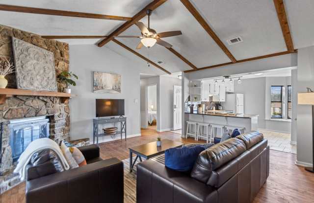 122 Pecan Valley Dr. Gallery 3