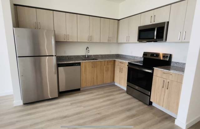 6860 Southwest 17th Street photos photos