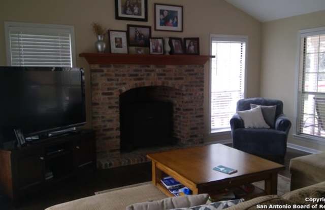 362 Donella Dr - 362 Donella Drive, Hollywood Park, TX 78232