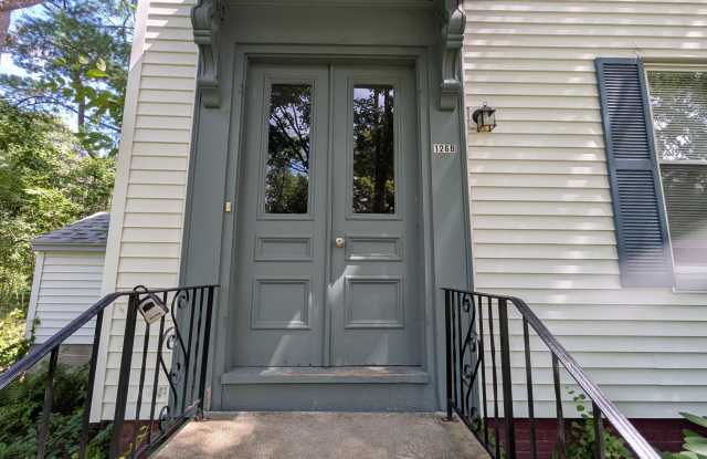 126B Sullivan Street Gallery 2