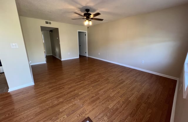 907 Hillwood Dr - B photos photos