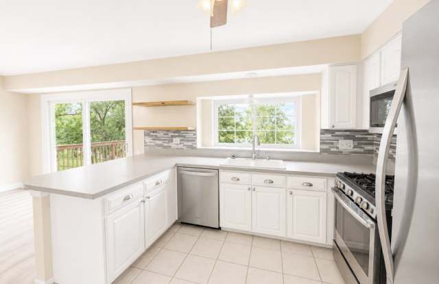 130 Park Ridge Court Gallery 3
