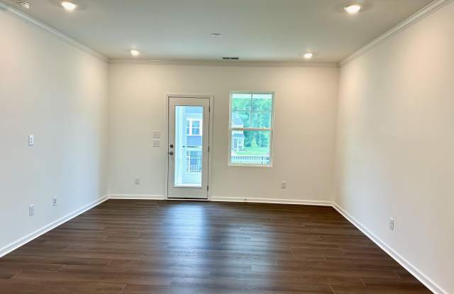 1033 Red Finch Way Gallery 2