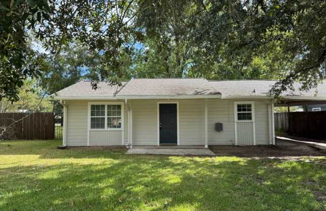 230 N. Holly Avenue photos photos