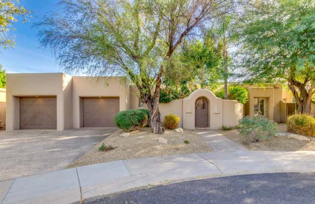 8213 E DEL CAMPO Drive Gallery 2