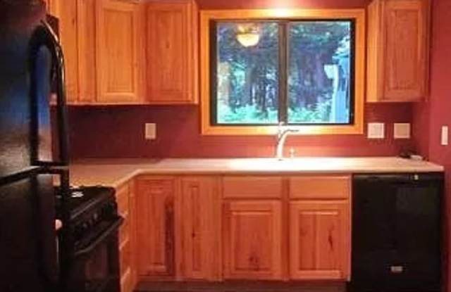 15845 27th Ave N - 15845 27th Avenue North, Plymouth, MN 55447