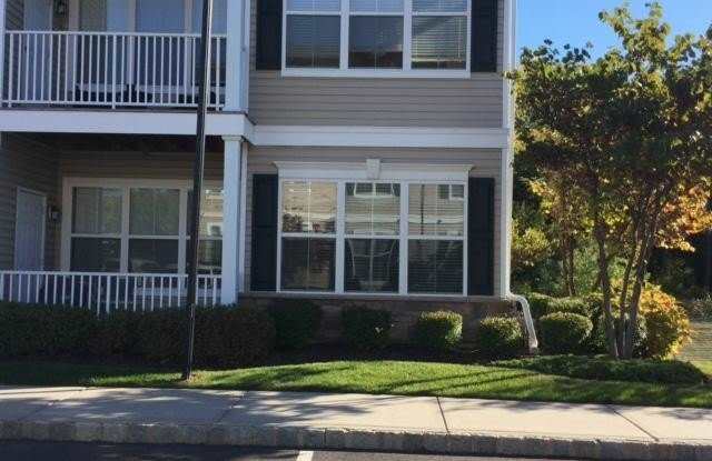 417 Sloan Court - 417 Sloan Court, Matawan, NJ 07747
