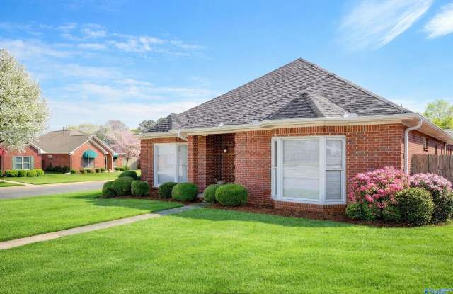 2219 Yorkshire SE Gallery 2