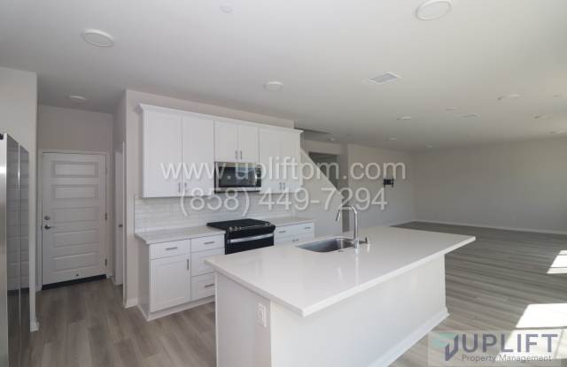 New Construction Home in Valley Center! 5 Bed 3 Bath 2 Living Rooms - 28216 Farm Creek Way, Valley Center, CA 92082