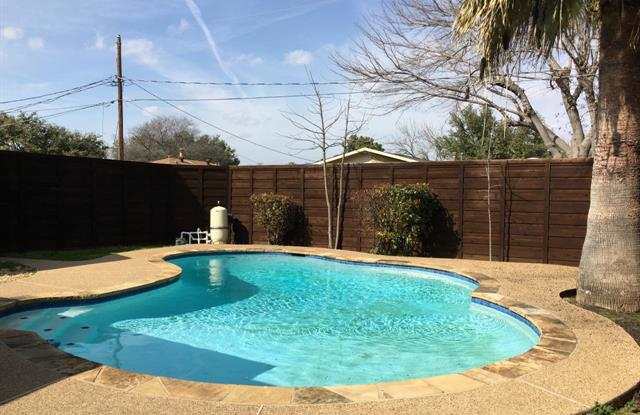 714 Woodlawn Lane - 714 Woodlawn Lane, Grand Prairie, TX 75052