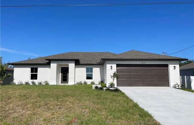 3914 NE 10th - 3914 Northeast 10th Place, Cape Coral, FL 33909
