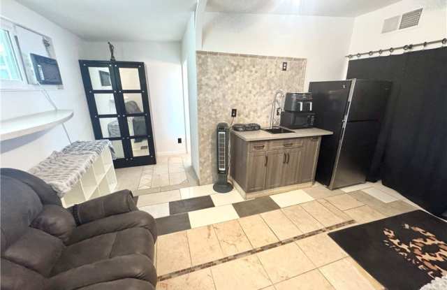 1807 S 8th Street - 1807 South 8th Street, Las Vegas, NV 89104