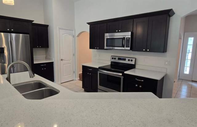 6475 SW 51ST Terrace Gallery 4