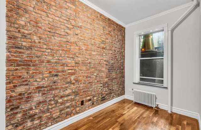 562 HUDSON ST. Gallery 2