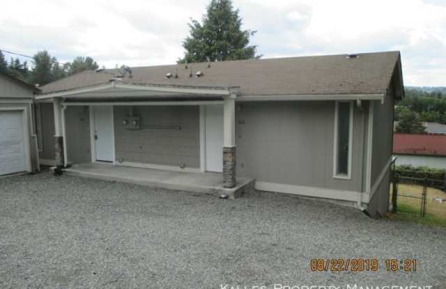 1418 2nd St SE - 1418 2nd Street Southeast, Puyallup, WA 98372