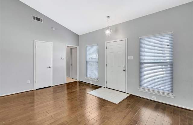 2717 Strother Drive Gallery 4