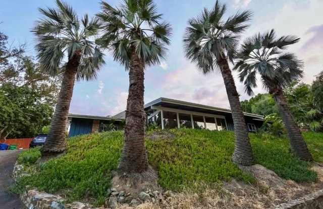 Stunning 3 Bedroom 2 Bathroom Home in La Mesa! photos photos