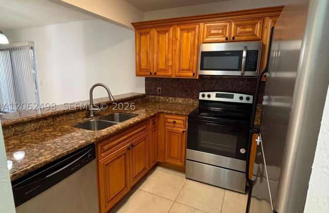 1502 Lake Crystal Dr photos photos