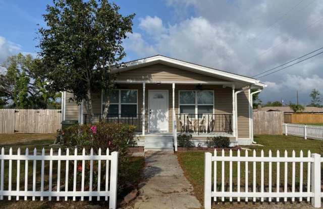 902 Arkansas in Lynn Haven photos photos