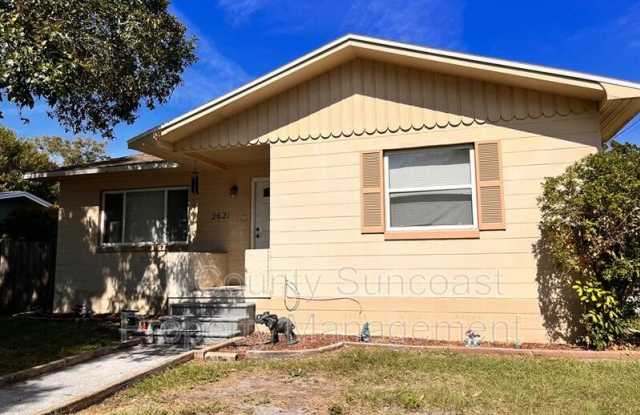 2621 40th Ave N photos photos