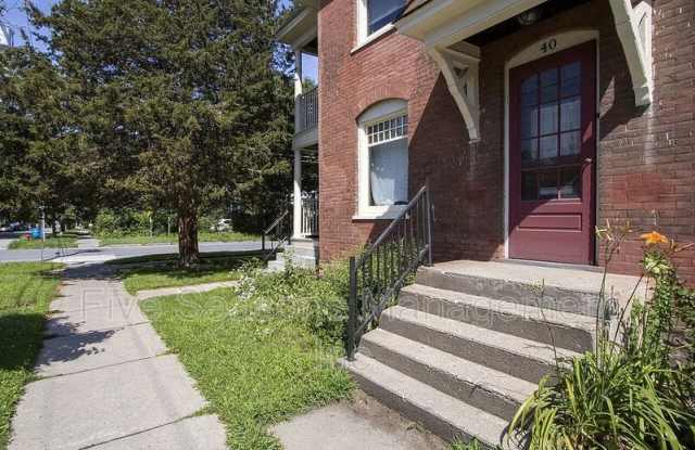 38-40 Monroe Street - 2 photos photos