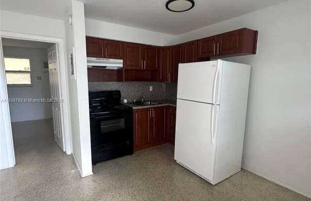 166 W 9th St photos photos