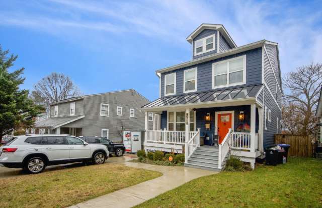 Stunning 4 BR/3.5 BA Single-Family Home in Mount Rainer! - 4513 32nd Street, Mount Rainier, MD 20712