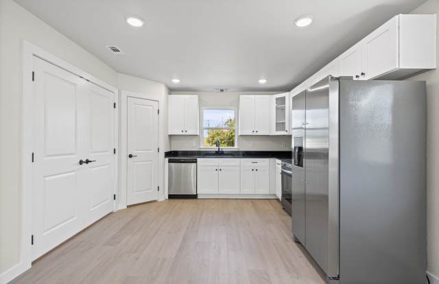 Brand New, Modern, and Ready for You in Temple, TX! Gallery 3