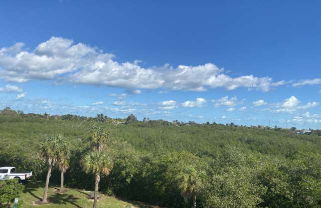 3675 Seaside Dr Gallery 3