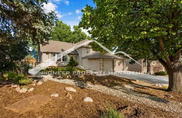 Beautifully Updated Rockrimmon Home Near Ute Valley Park with 5 bed, 3 bath, 2 car garage and AC! photos photos
