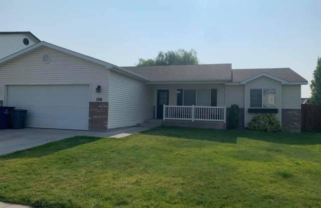 1318 Ashley Drive photos photos
