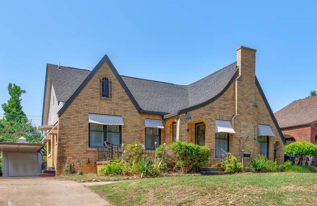 2708 Northwest 11th Street photos photos