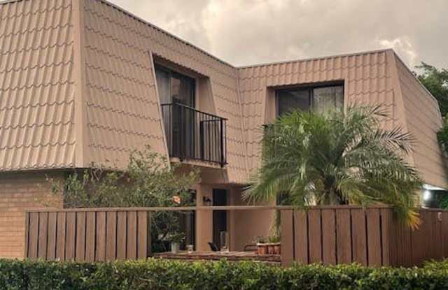 5621 56th Way photos photos