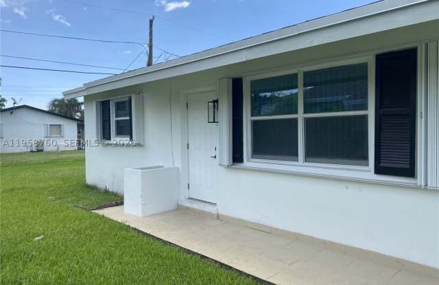 25423 SW 107th Ct Gallery 3