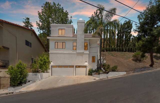 Renovated Single Family Home in Prime Woodland Hills! - 22960 Cass Avenue, Los Angeles, CA 91364