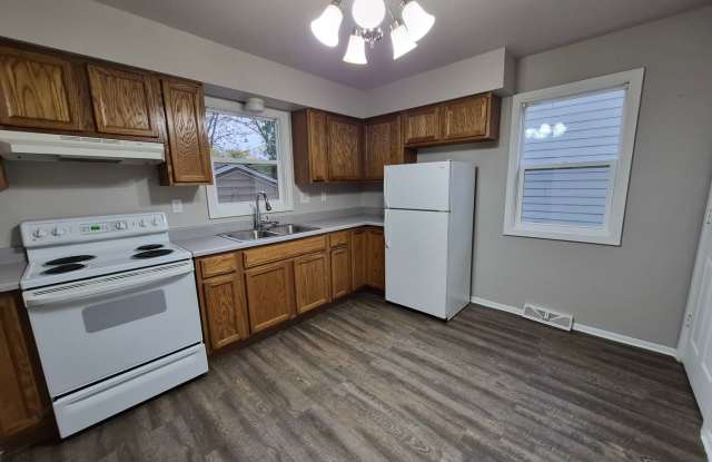 3 Bedroom home with shed on corner lot available! Gallery 1
