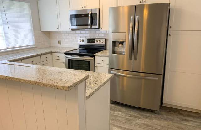 Great Round Rock Home - Available NOW! - 610 Buckskin Drive, Round Rock, TX 78681