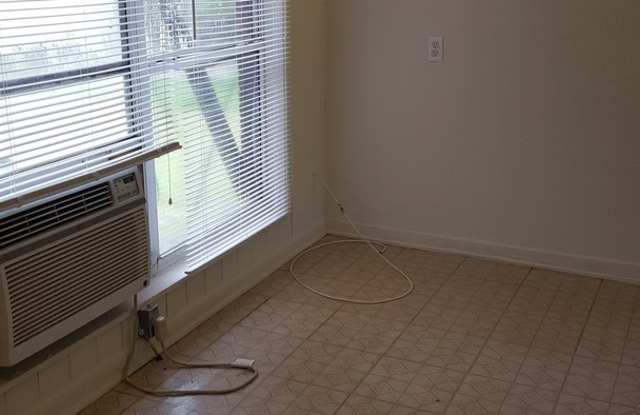 7637 Galveston Avenue Gallery 4