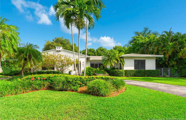 641 Island Rd - 641 Island Road, Miami, FL 33137