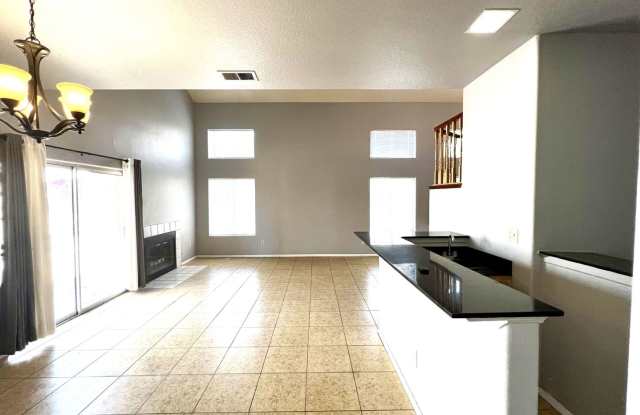 Beautiful 4 Bedroom Single Family Home for Lease in Moreno Valley Gallery 4