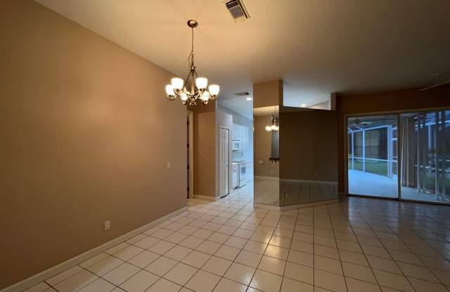 557 SW NEW CASTLE COVE Gallery 3