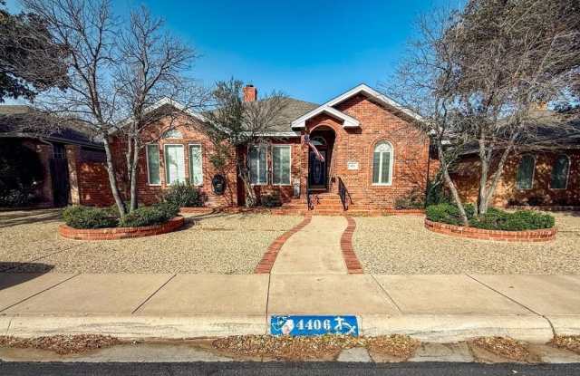 4406 Lanham St photos photos
