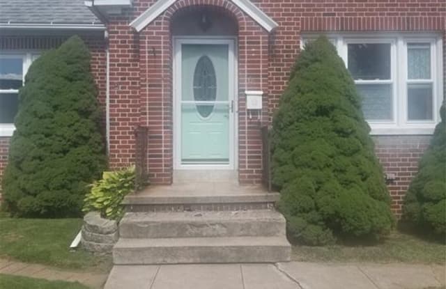 66 Dutton Street - 66 Dutton Street, Wallingford Center, CT 06492