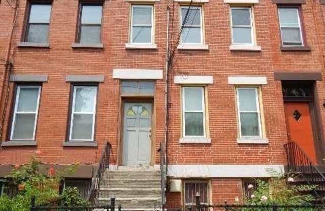 230 5TH ST photos photos