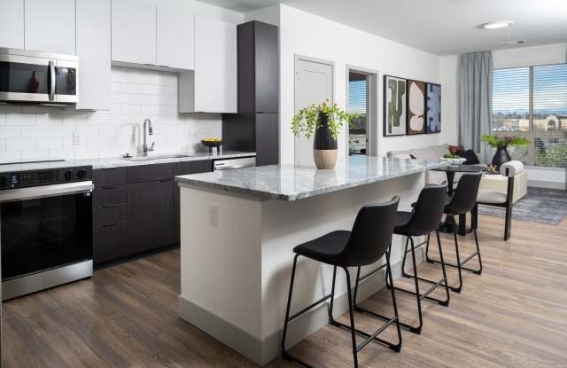 Legacy Metro 525 photos photos