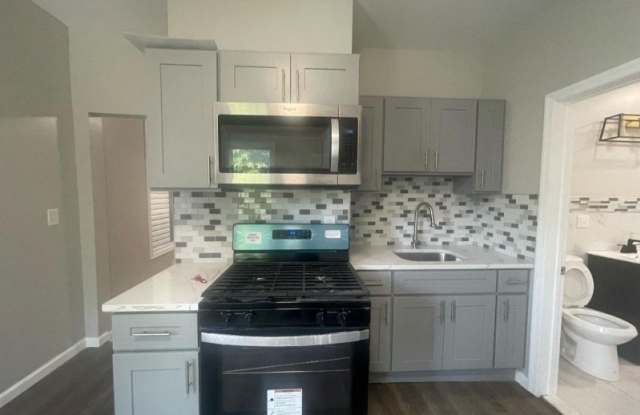 160 12Th Ave photos photos