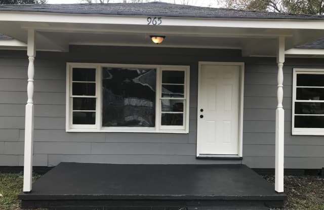 **AVAILABLE NOW**3 or 4 Bedroom / 1.5 Bathroom Home for Rent in Columbus, GA photos photos