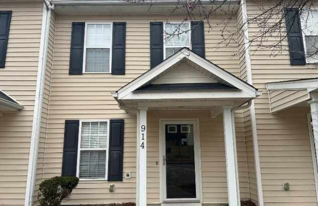 914 Savin Landing Gallery 3