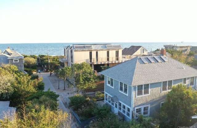 696 Ocean Breeze Walk photos photos