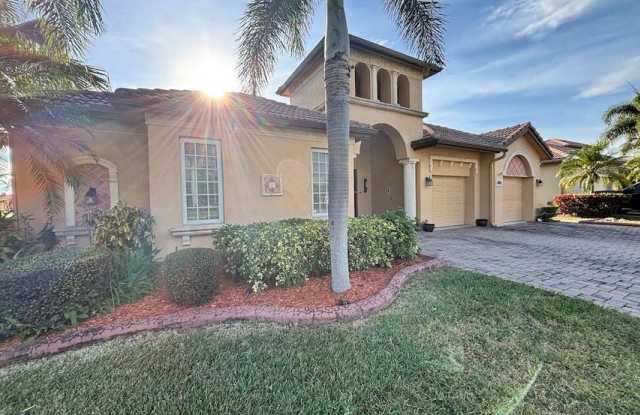 885 Southwest Grand Reserves Boulevard photos photos